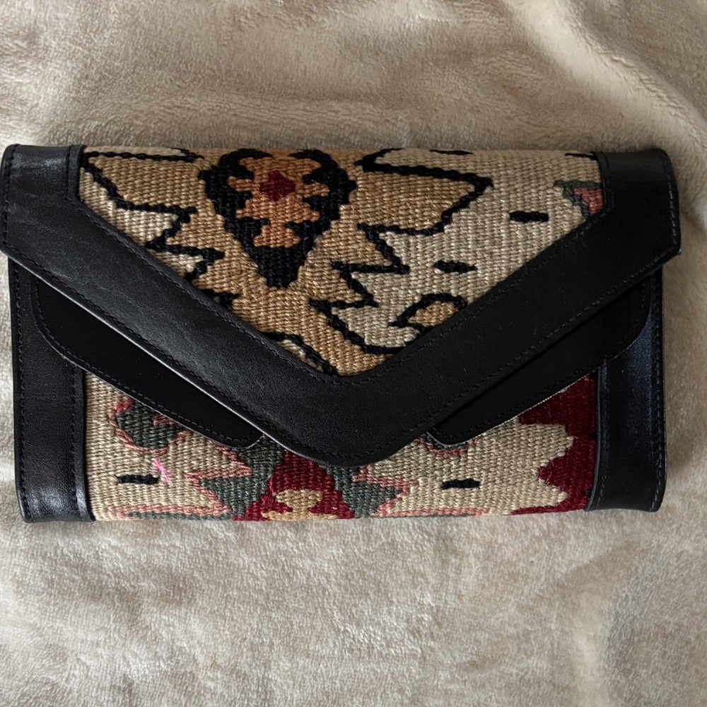 Elegant Black and Multicolor Women's wallet Navajo pattern nwot